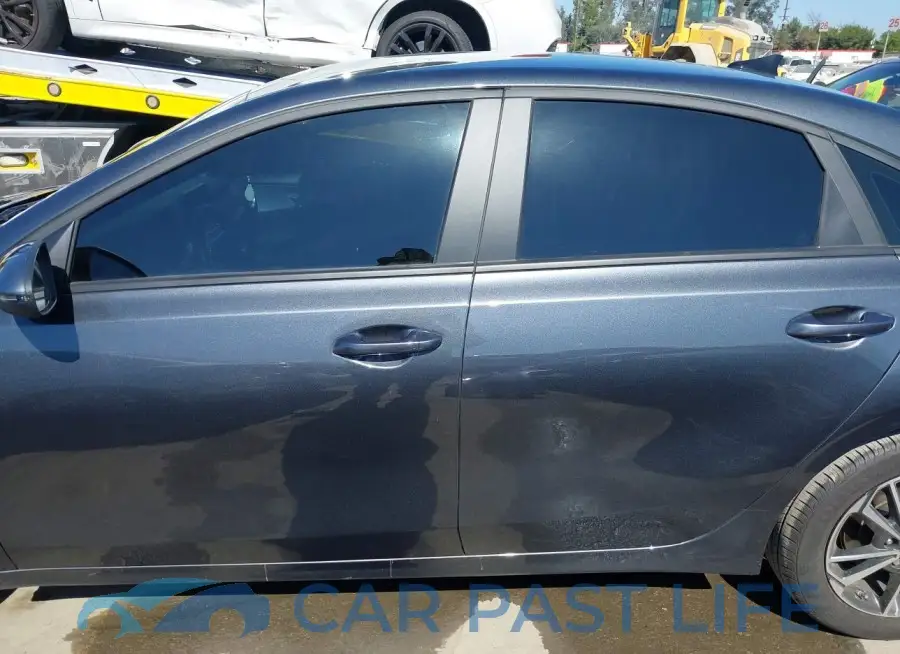 3KPF24AD3RE701214# 14