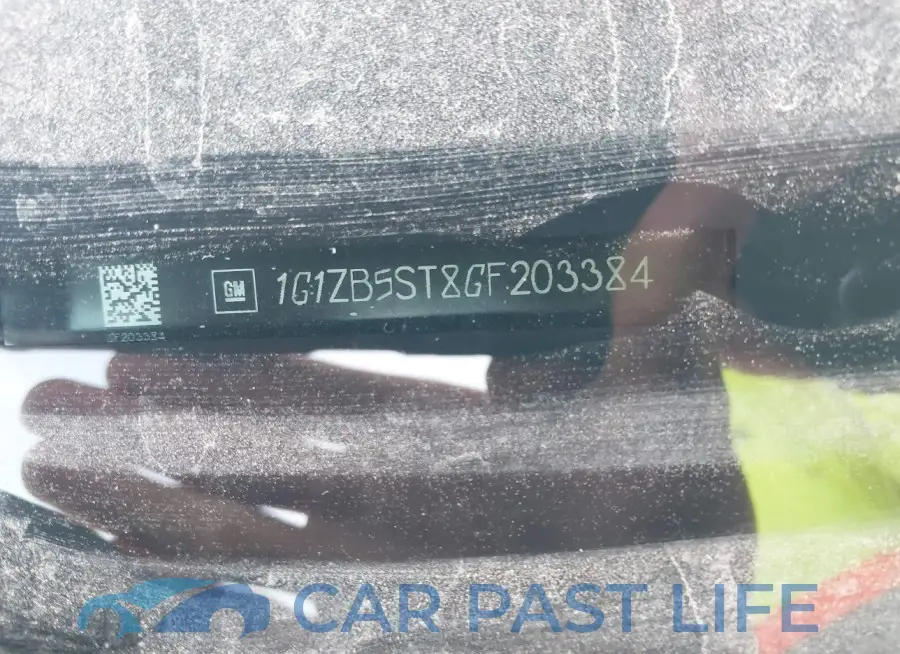 1G1ZB5ST8GF203384# 9