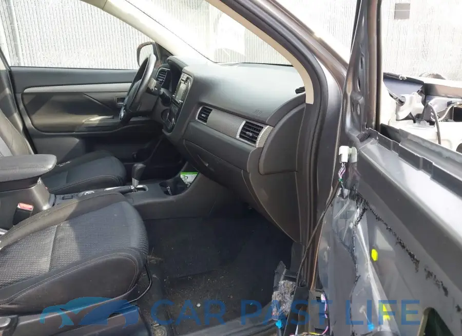 JA4AZ3A35GZ022550# 5