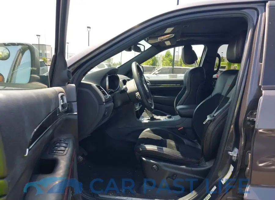 1C4RJFLG4JC335603# 5