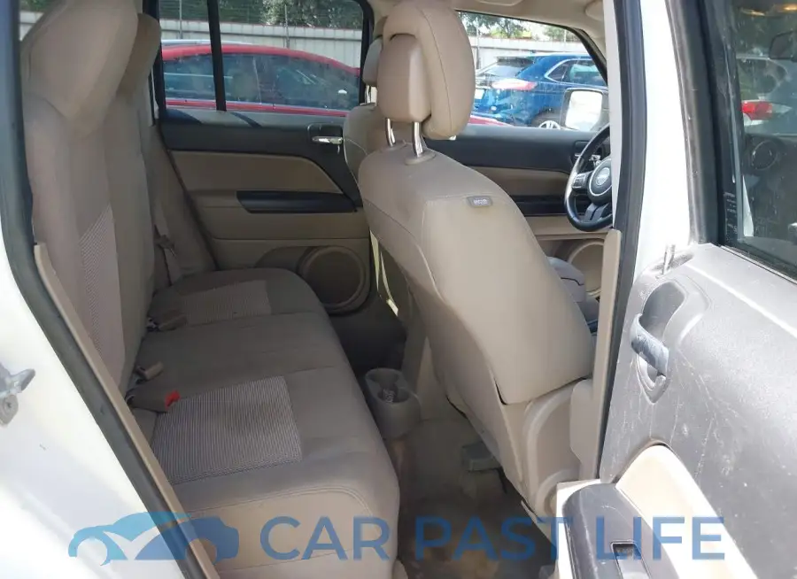 1C4NJRFB2ED855511# 8