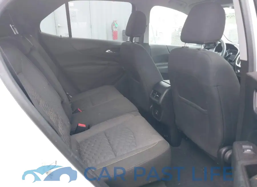 2GNAXTEV8L6209821# 8