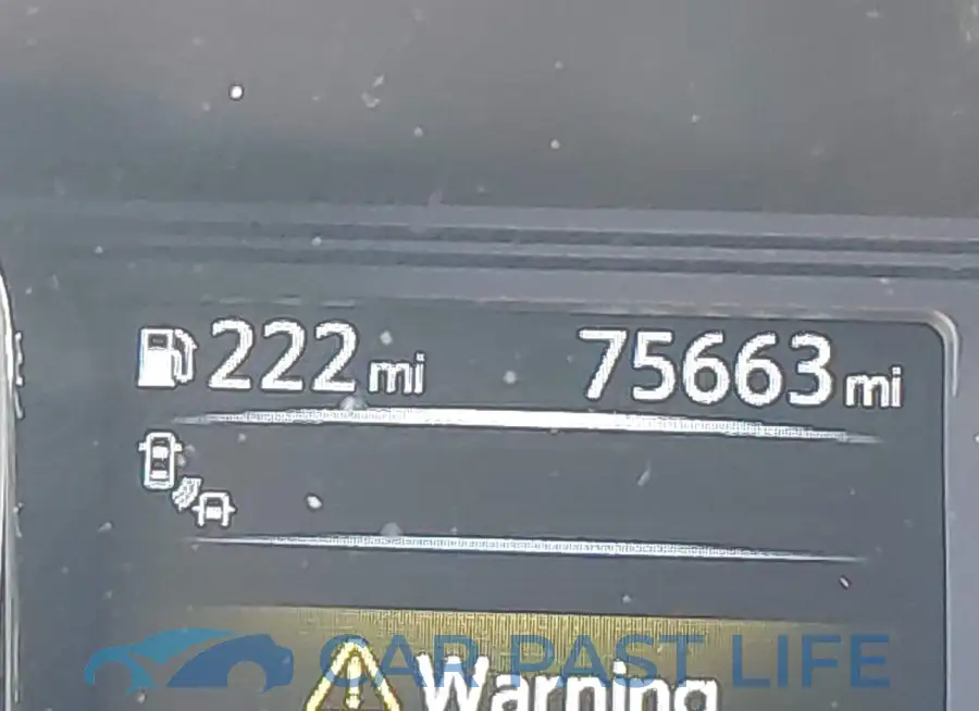 1N6AA1E57JN502162# 16