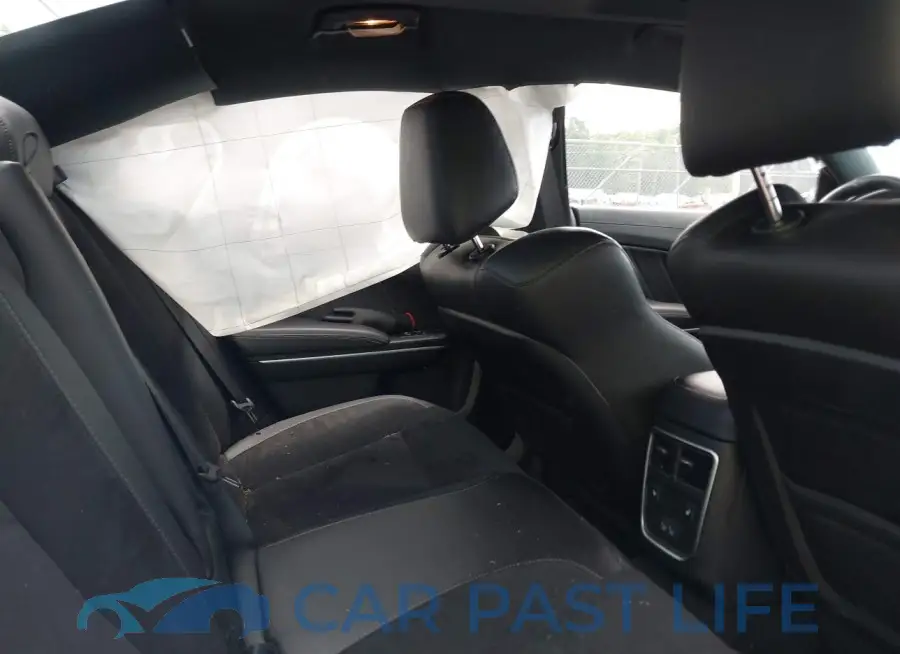 2C3CDXGJ5NH181113# 8