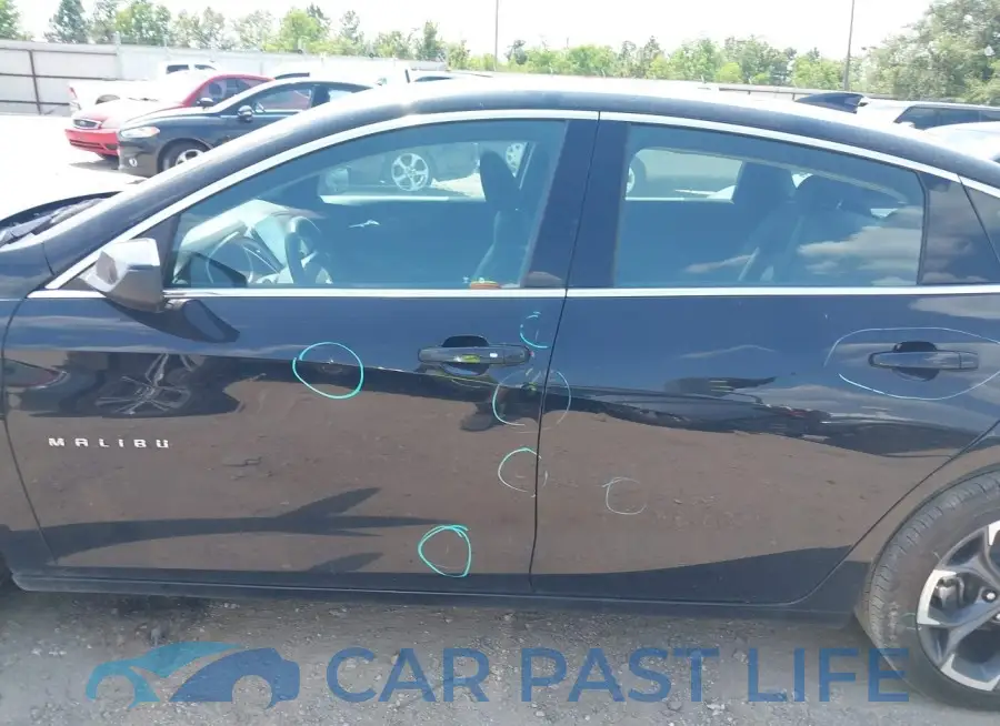 1G1ZD5ST5NF166558# 13