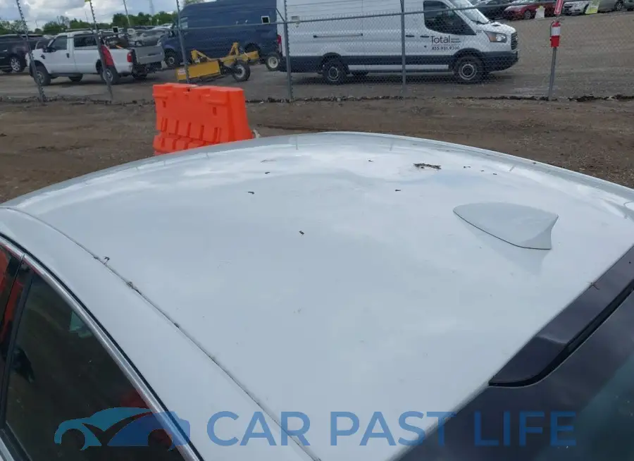 1G1ZD5STXPF122431# 20