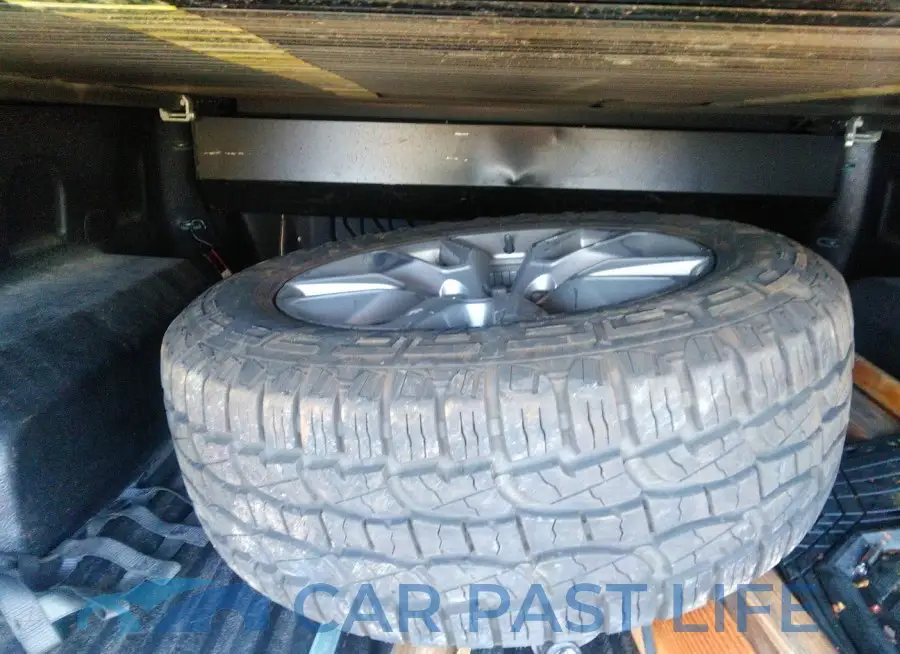 1GCRWBEH7KZ259051# 11