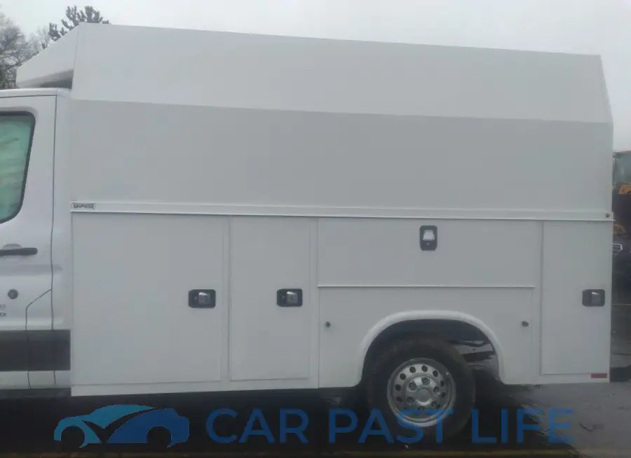 1FDBW7P86PKB21251# 12