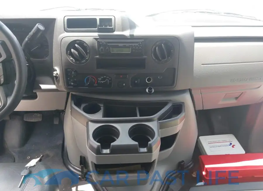 1FDFE4FN8MDC14427# 13