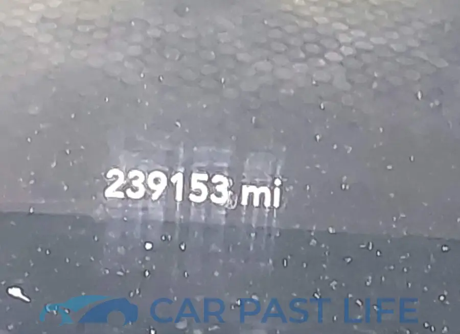 2C3CDXHG9FH814703# 15
