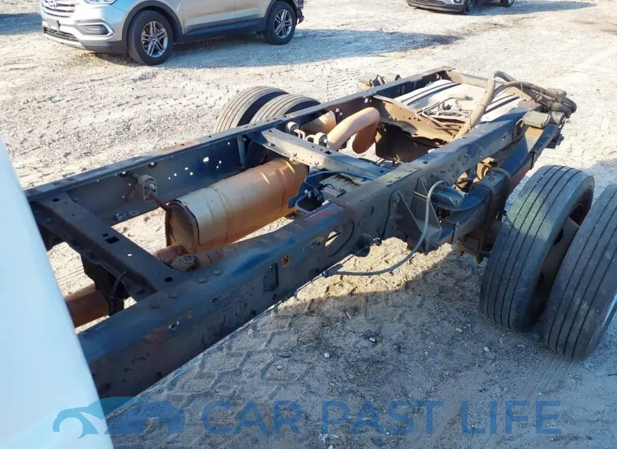 1FDUF5GY8GEA45236# 7