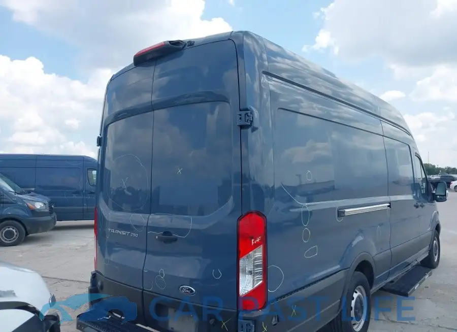 1FTYR3XM6KKB74097# 16
