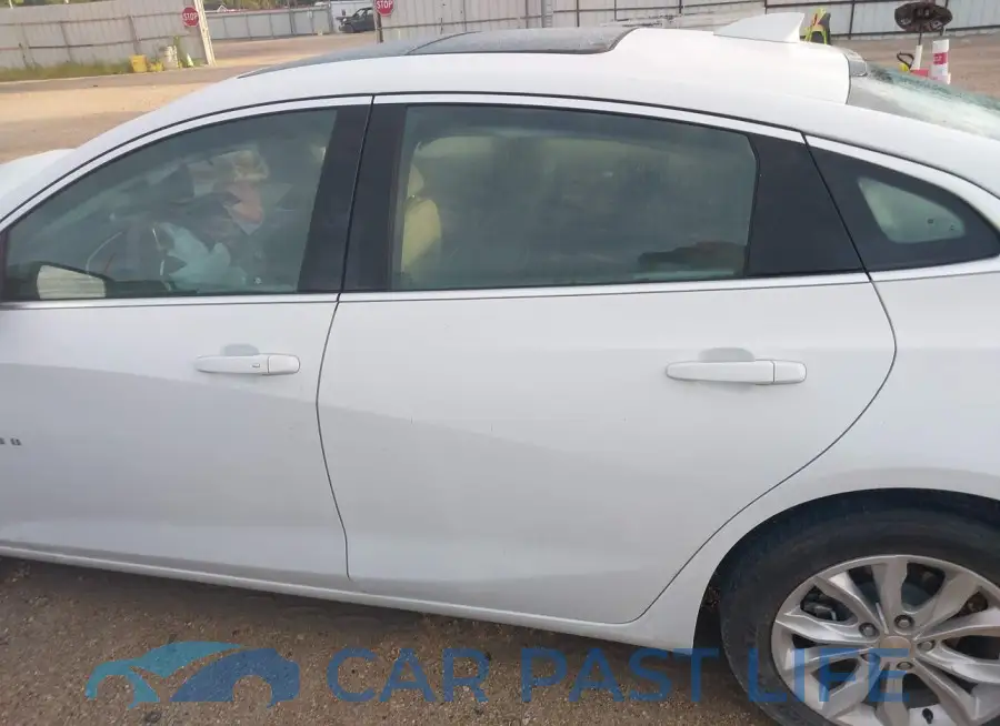 1G1ZD5ST5PF114141# 15
