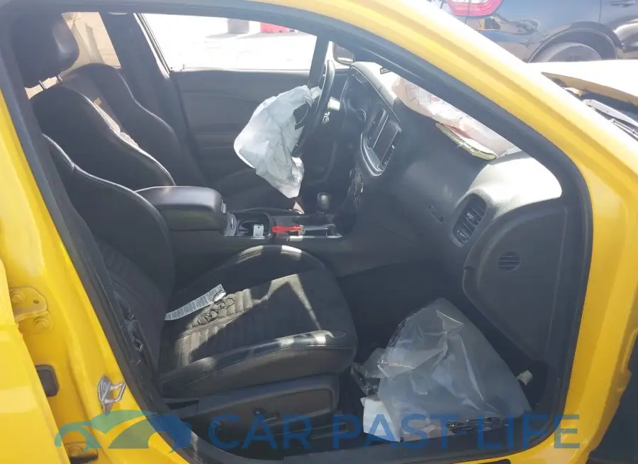 2C3CDXCT1JH193227# 5