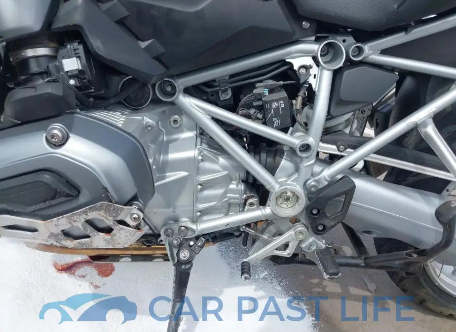 WB10A1101FZ187249# 9