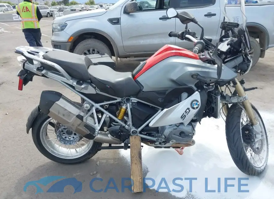 WB10A1101FZ187249# 12