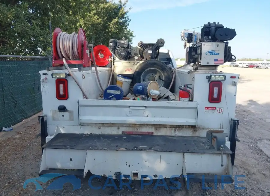 1FD8W3HT2KEG78221# 18