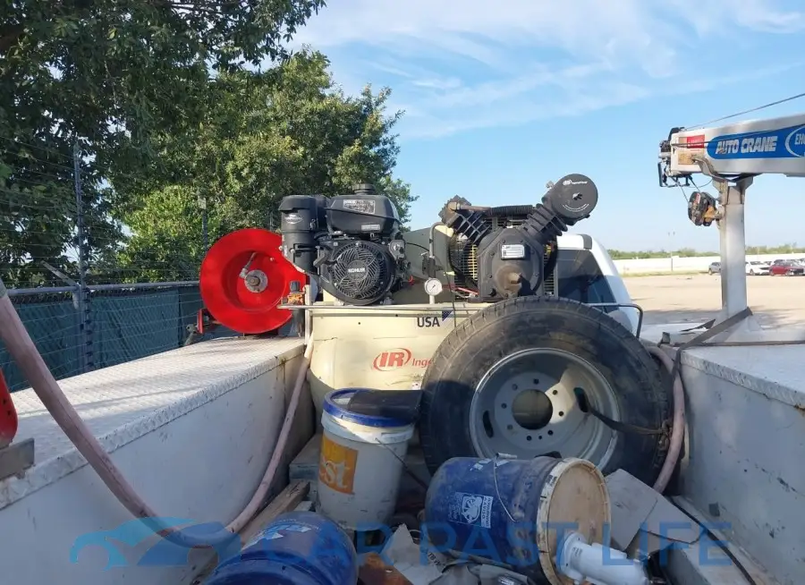 1FD8W3HT2KEG78221# 14