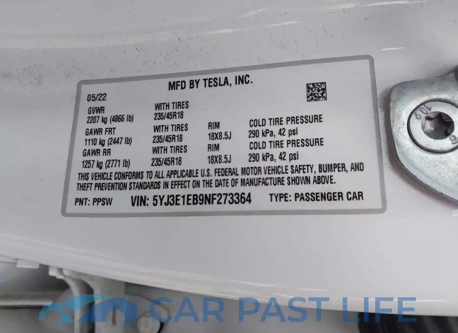 5YJ3E1EB9NF273364# 9