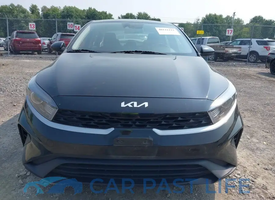 3KPF24AD8NE442293# 12