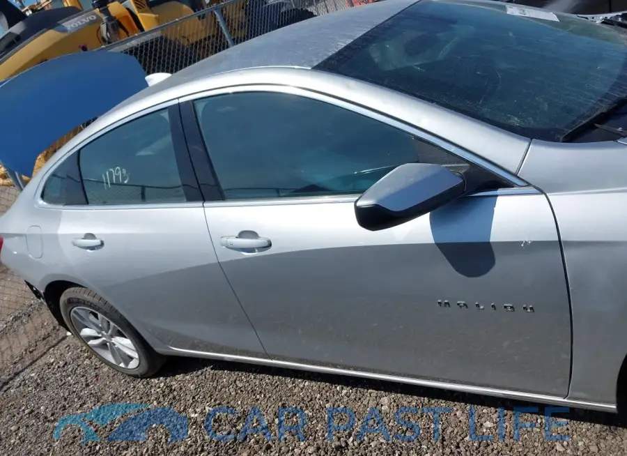 1G1ZD5STXLF117935# 14