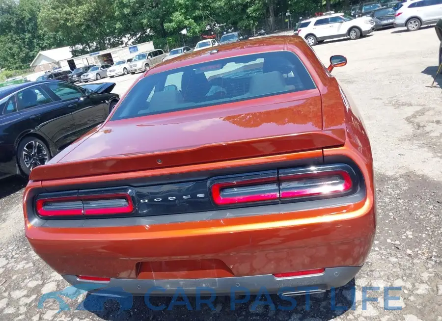 2C3CDZJG7NH206828# 17