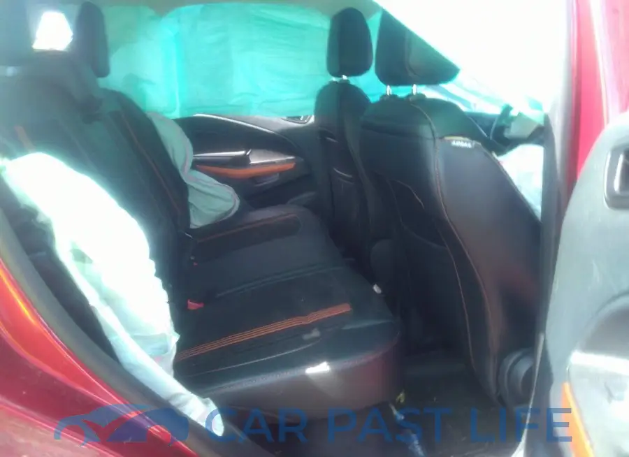 MAJ6P1CL4JC215890# 8