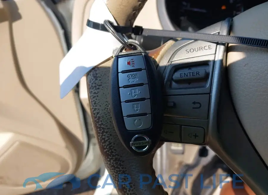 1N4AL3APXEC175618# 11