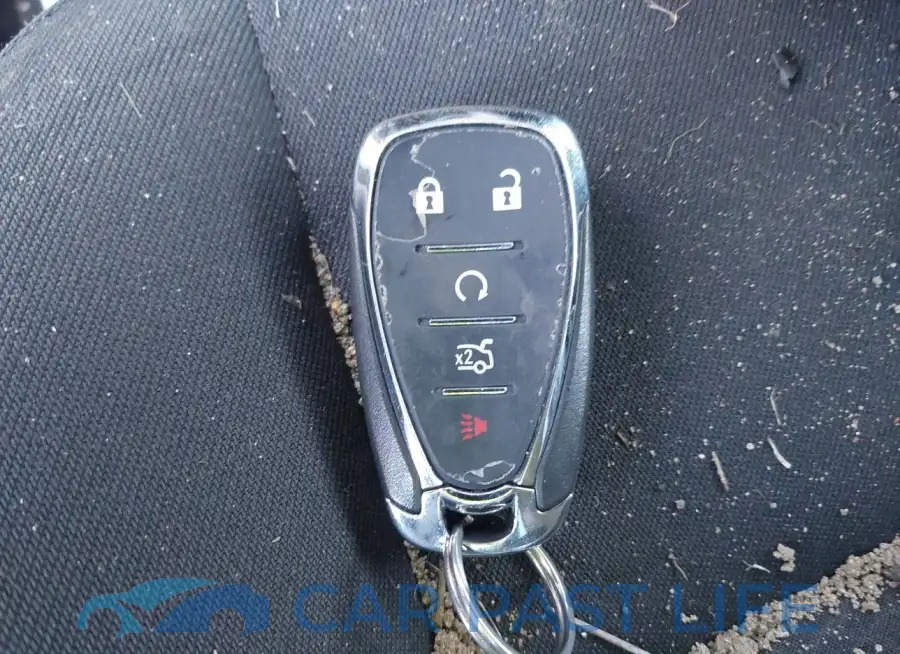 1G1ZD5ST3KF206731# 11