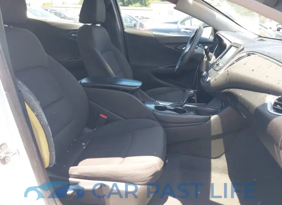 1G1ZD5ST5JF252253# 5