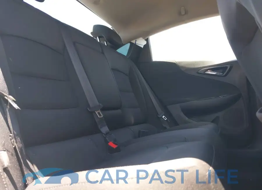1G1ZD5ST5JF252253# 8
