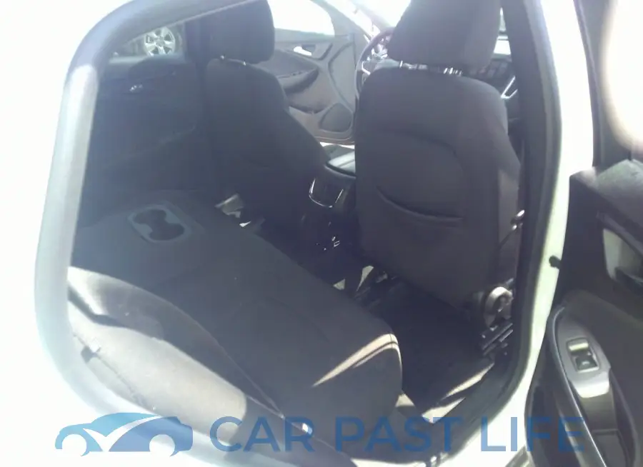 1G1ZD5ST6JF242511# 8