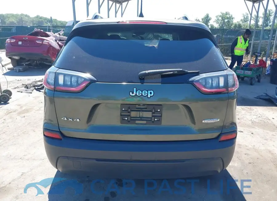 1C4PJMLB2KD169982# 16
