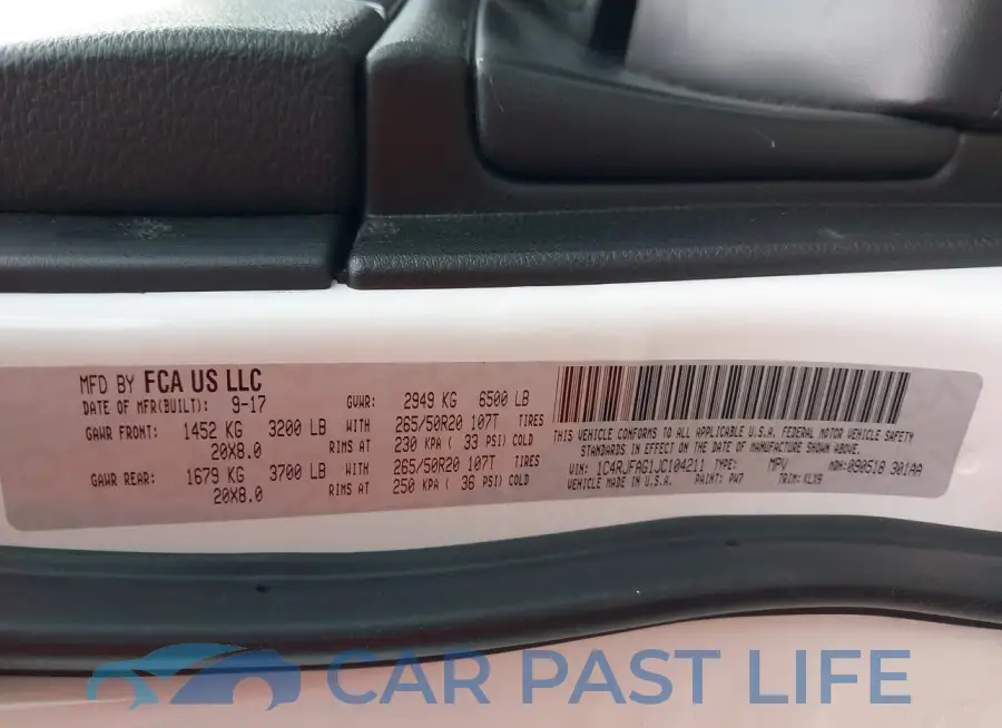 1C4RJFAG1JC104211# 9