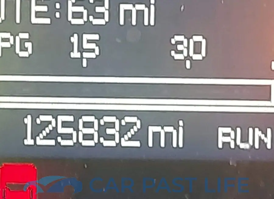 2C4RDGEG8JR285094# 15