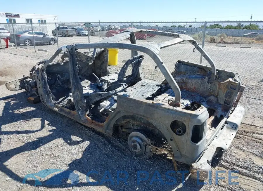 1C4HJXFG7KW621975# 3
