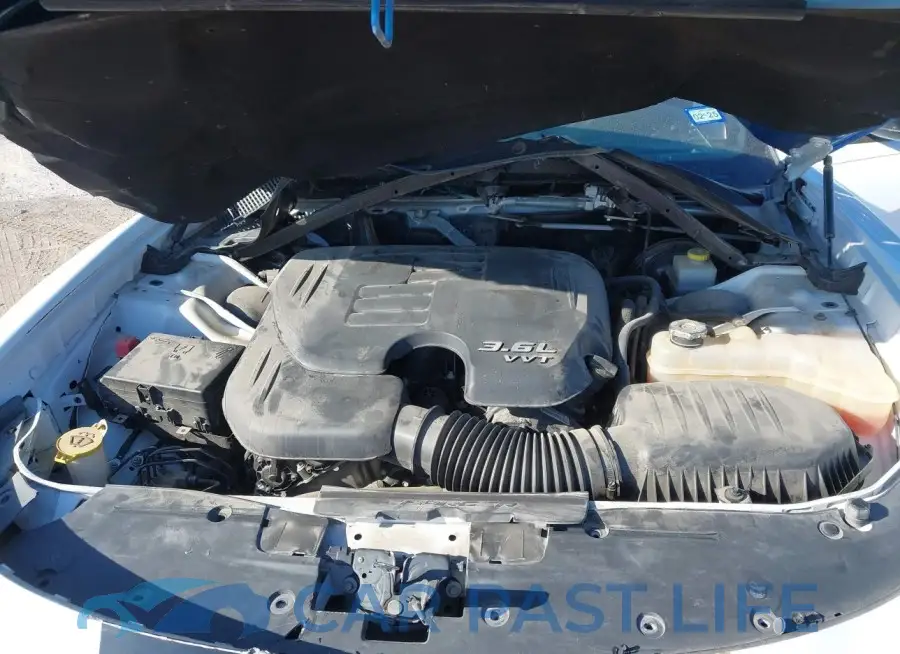 2C3CDXBG3KH726135# 10