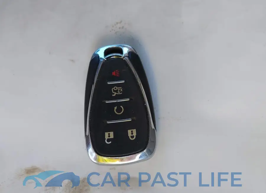 1G1ZB5STXLF010986# 11