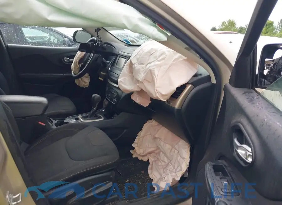 1C4PJMCB8FW715162# 5