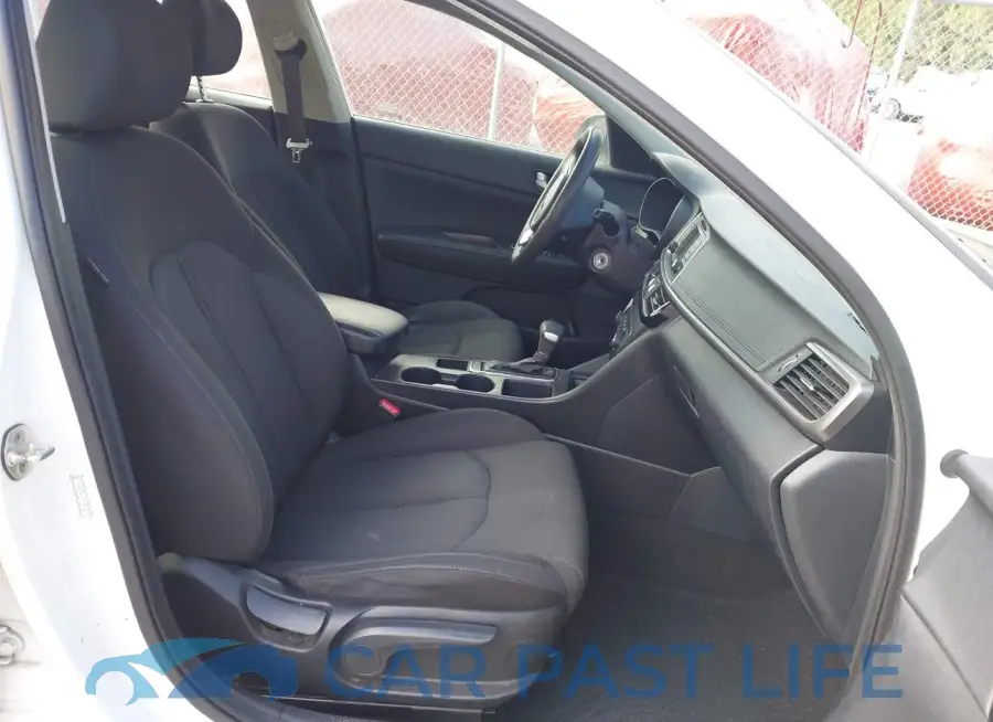 KNAGT4L37G5086677# 5