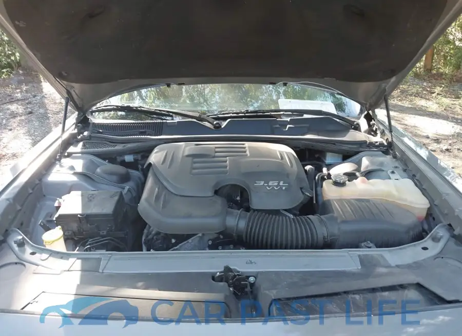 2C3CDZGG3JH327390# 10