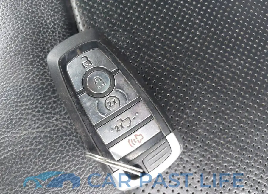 1FT8W3BT0KEC94208# 10