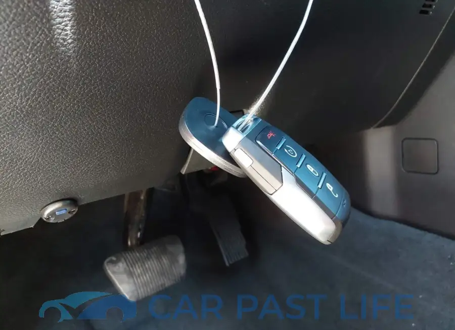 1C6SRFLT8NN184256# 10