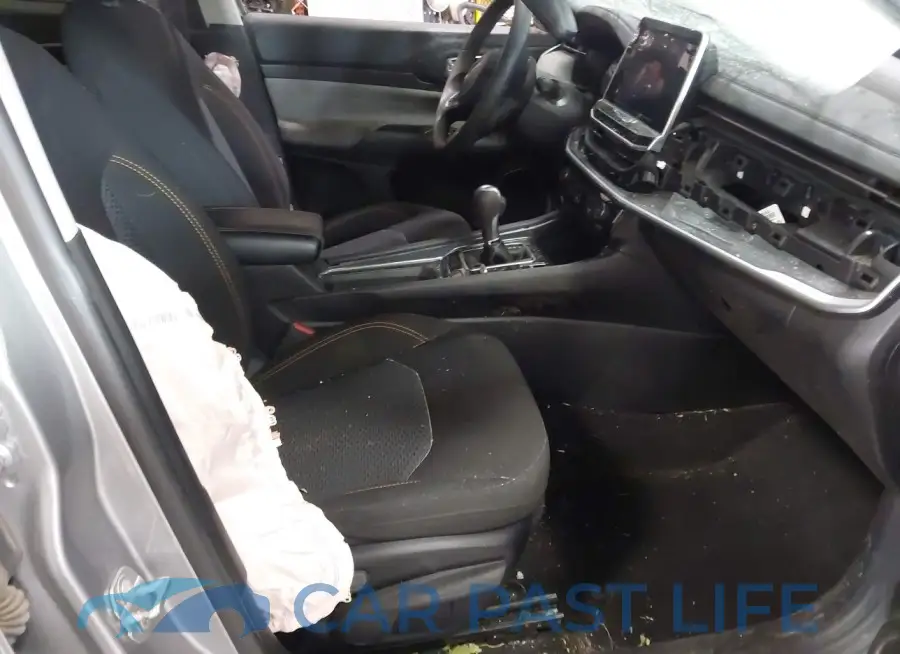 3C4NJDAB7NT117563# 5