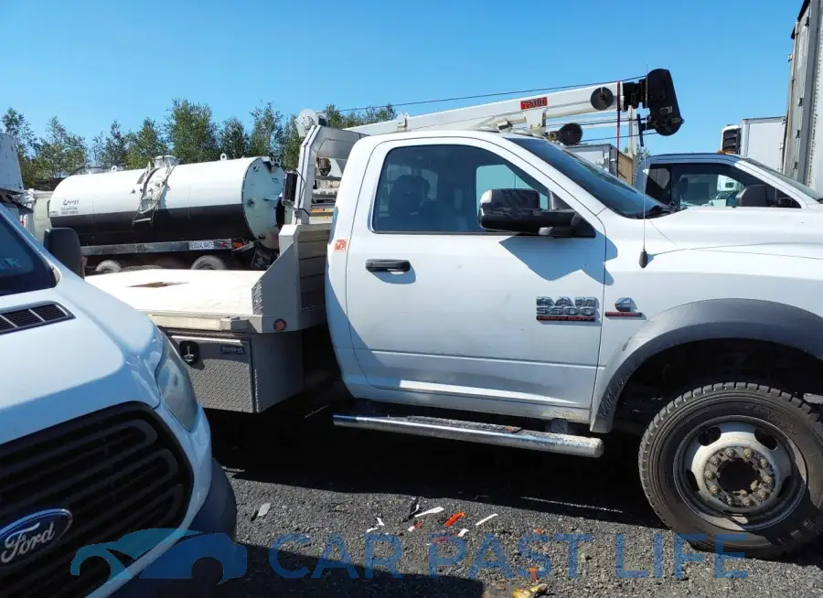 3C7WRNBL9JG274074# 14