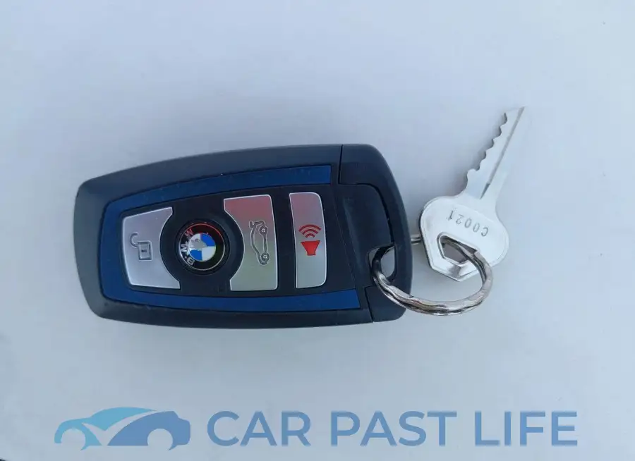WBA2L3C38HV667496# 11