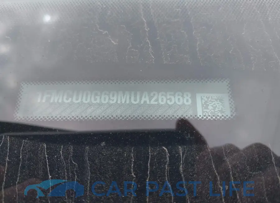 1FMCU0G69MUA26568# 9