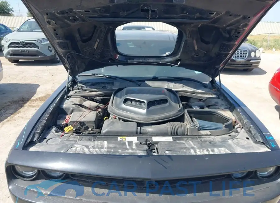 2C3CDZAT3FH788280# 10