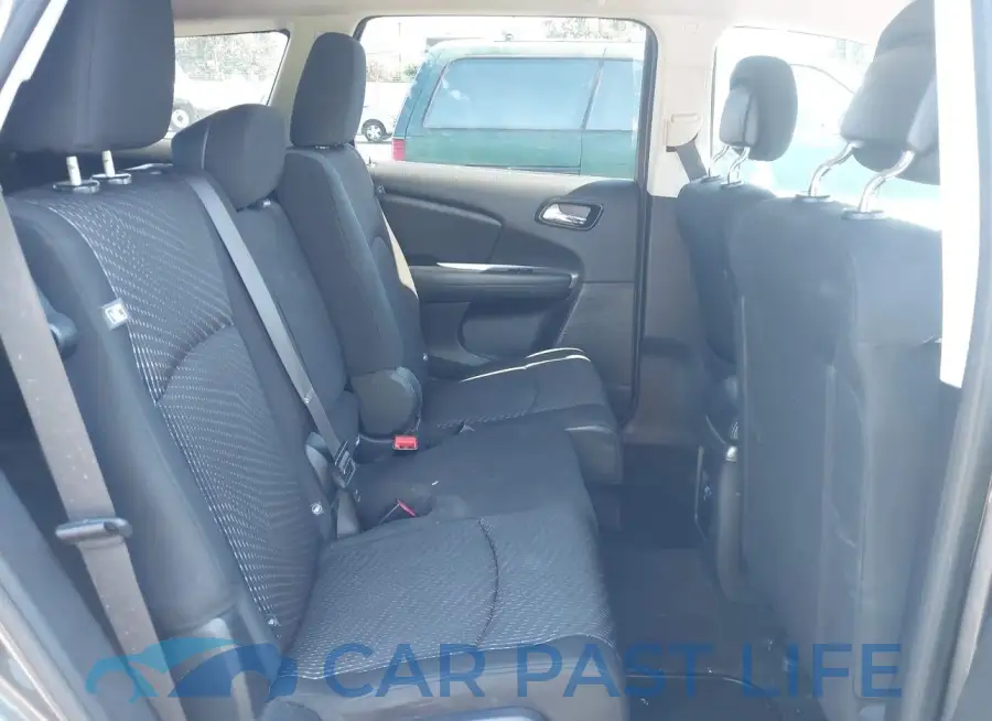 3C4PDCAB8GT157924# 8