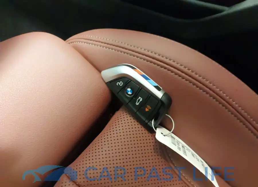 5UX83DP08R9V33521# 11